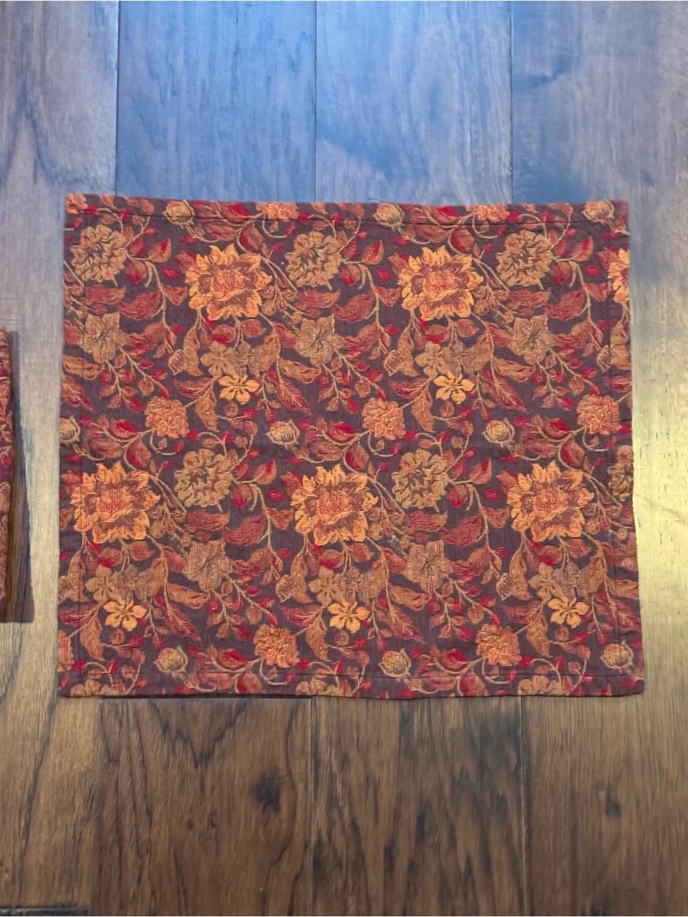 Crate&Barrel Halina Tapestry Napkins - Set of 4 - Fall Autumn Leaves